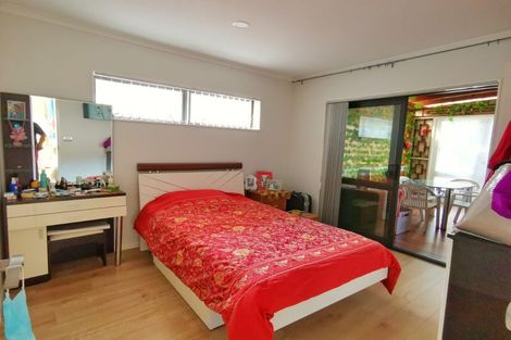 Photo of property in 20 San Prospero Crescent, Henderson, Auckland, 0612