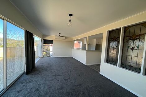 Photo of property in 9 Keel Place, Whitby, Porirua, 5024