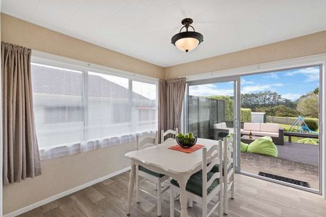 Photo of property in 5 Racecourse Road, Waiuku, 2123