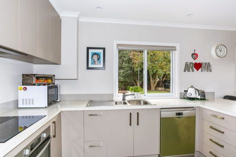 Photo of property in 22 Sandspit Road, Waiuku, 2123