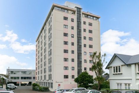 Photo of property in Hobson Court Flats, 58/70u Hobson Street, Thorndon, Wellington, 6011