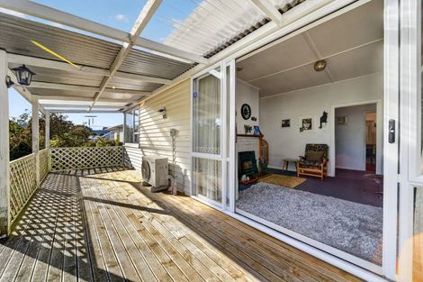 Photo of property in 21 Stanly Street, Eketahuna, 4900