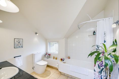 Photo of property in 75 Le Quesne Road, Bay View, Napier, 4104