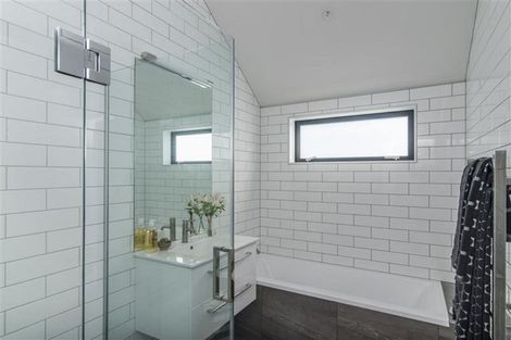 Photo of property in 26/104u Maupuia Road, Maupuia, Wellington, 6022