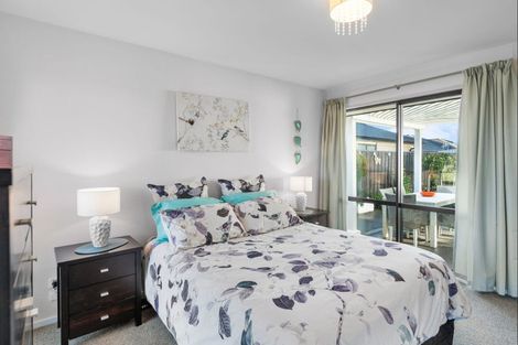 Photo of property in 27 Faringdon Boulevard, Rolleston, 7615