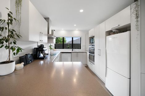 Photo of property in 17a Callis Avenue, Opaheke, Papakura, 2113