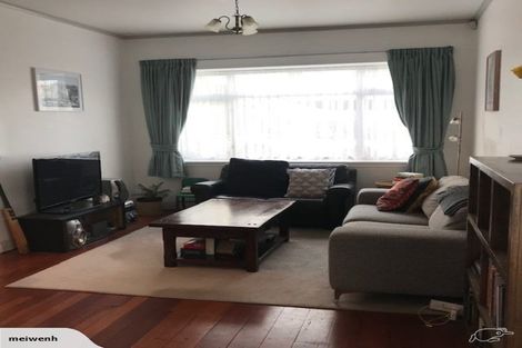 Photo of property in 9 Myrtle Crescent, Mount Cook, Wellington, 6021