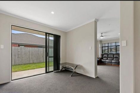 Photo of property in 11 Leet Crescent, Papamoa Beach, Papamoa, 3118