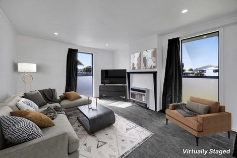 Photo of property in 37 Kamahi Avenue, Hawera, 4610