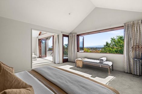 Photo of property in 1a Gillean Street, Havelock North, 4130