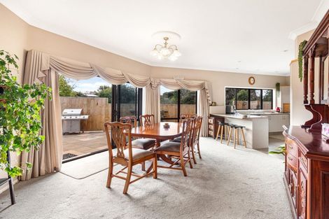Photo of property in 7 Dowman Place, Te Puke, 3119