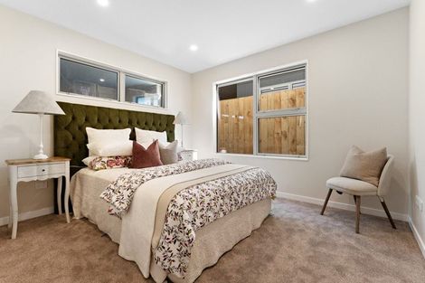 Photo of property in 47 Chamberlain Road, Massey, Auckland, 0614