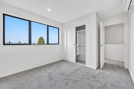 Photo of property in 5/163 Edmonton Road, Te Atatu South, Auckland, 0610