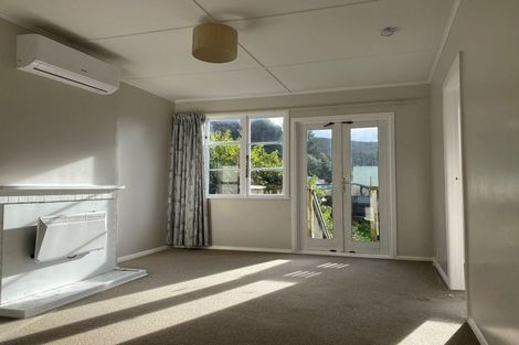 Photo of property in 26-28 Judd Crescent, Naenae, Lower Hutt, 5011