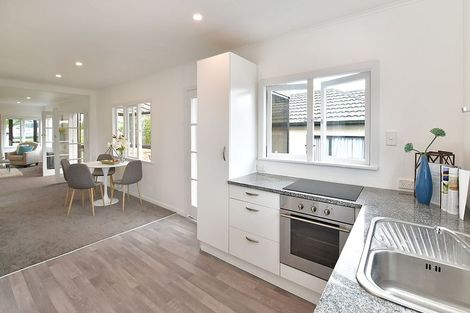 Photo of property in 21 Brixton Road, Manly, Whangaparaoa, 0930