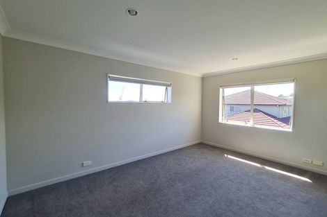 Photo of property in 18 Laurel Oak Drive, Schnapper Rock, Auckland, 0632