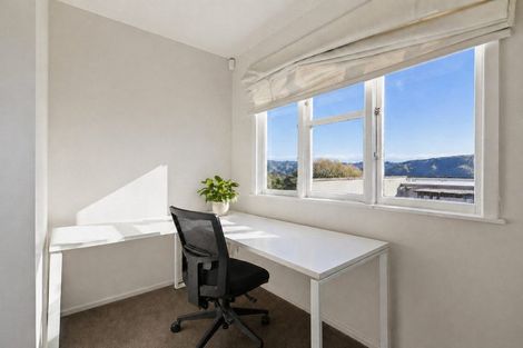 Photo of property in 8 Kiriwai Road, Paremata, Porirua, 5024