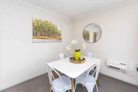 Photo of property in 8f1- Tulsa Grove, Totara Park, Upper Hutt, 5018