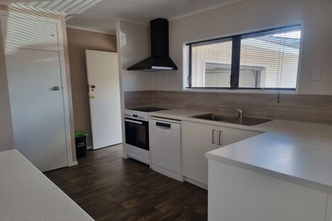 Photo of property in 1/3 Lionel Sharp Place, Pukekohe, 2120