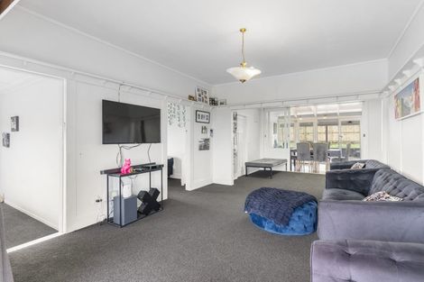 Photo of property in 18 Penton Road, Stanmore Bay, Whangaparaoa, 0932