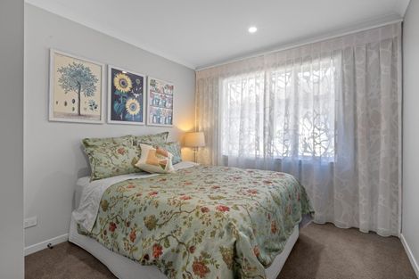 Photo of property in 134 Arran Point Parade, Orewa, 0931