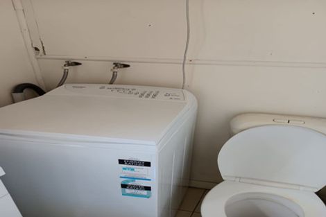 Photo of property in 22 Hawker Street, Mount Victoria, Wellington, 6011