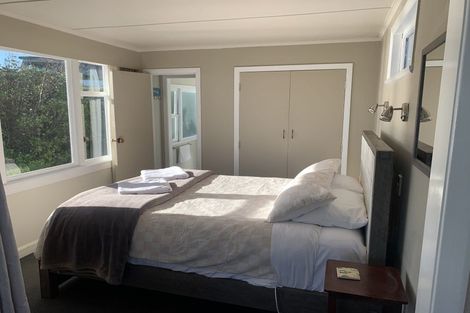 Photo of property in 5 Church Lane, Point Howard, Lower Hutt, 5013