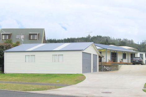 Photo of property in 127 Lorraine Place, Whangamata, 3620