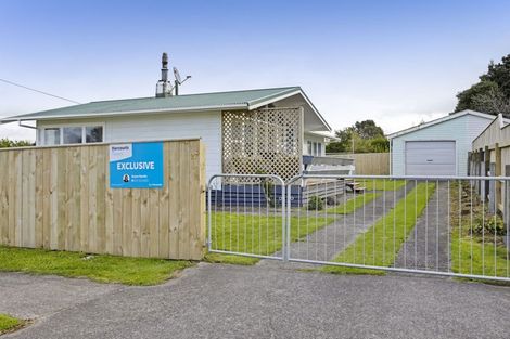 Photo of property in 27 Egmont Street, Kaponga, Hawera, 4679