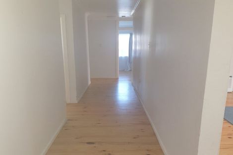 Photo of property in 17 Shanley Crescent, Waiuku, 2123