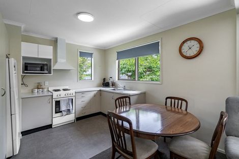 Photo of property in 42 Newburn Street, Waikaia, 9778