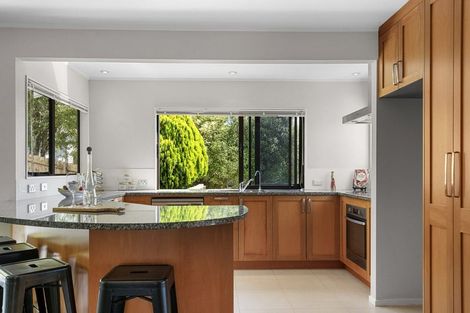 Photo of property in 147 Wiseley Road, West Harbour, Auckland, 0618