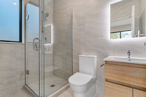 Photo of property in 86a Kervil Avenue, Te Atatu Peninsula, Auckland, 0610