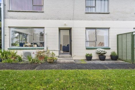 Photo of property in 1/126 Lynwood Road, New Lynn, Auckland, 0600