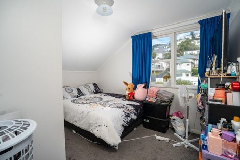 Photo of property in 87 Queens Drive, Lyall Bay, Wellington, 6022
