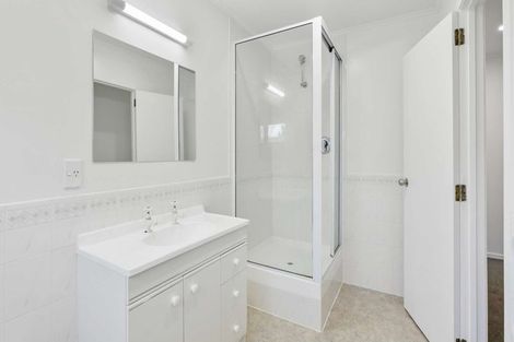 Photo of property in 27unit Willow Avenue, Hannahs Bay, Rotorua, 3010