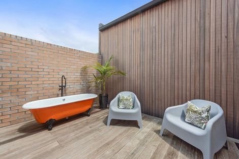 Photo of property in 12 Jellicoe Drive, Hamilton East, Hamilton, 3216