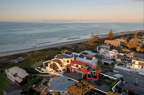 Photo of property in 171 Oceanbeach Road, Mount Maunganui, 3116