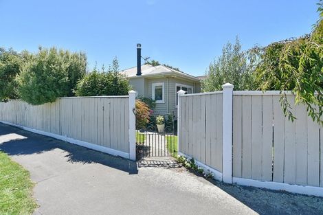 Photo of property in 1/2 Barrington Street, Somerfield, Christchurch, 8024