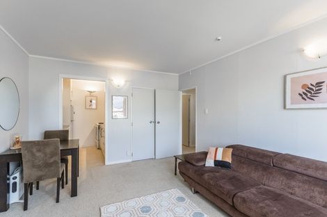 Photo of property in Hobson Court Flats, 56/70u Hobson Street, Thorndon, Wellington, 6011