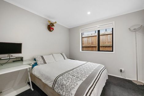 Photo of property in 19 Kawariki Road, Helensville, 0800