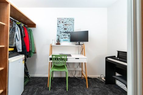 Photo of property in 26 Priscilla Crescent, Kingston, Wellington, 6021