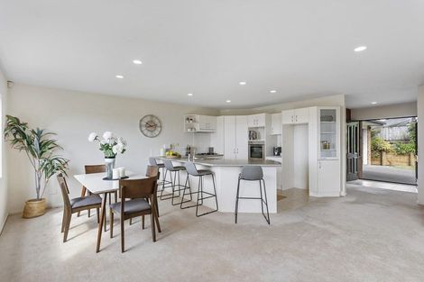 Photo of property in 59 Grovenor Drive, Orewa, 0931