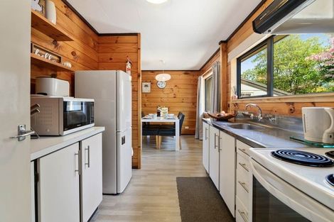 Photo of property in 1 Darroch Street, Fairy Springs, Rotorua, 3015