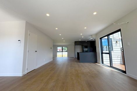 Photo of property in 43 Greenmeadows Avenue, Manurewa East, Auckland, 2102