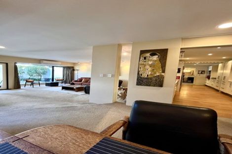 Photo of property in Highwic, 32u2 Hobson Street, Thorndon, Wellington, 6011