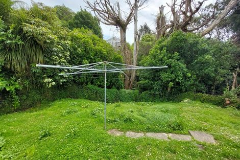 Photo of property in 1/27a Randwick Road, Northland, Wellington, 6012