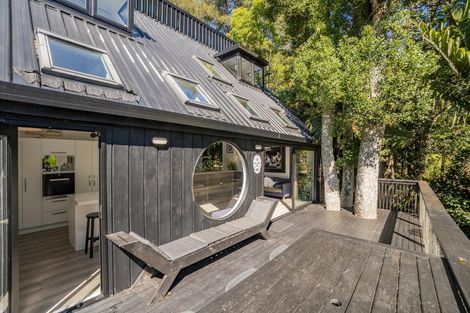 Photo of property in 43 Kohu Road, Titirangi, Auckland, 0604