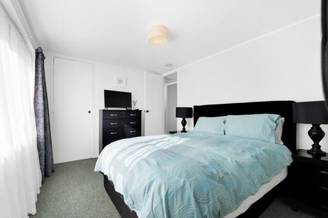Photo of property in 5 Ngahere Street, Inglewood, 4330