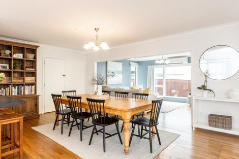 Photo of property in 10 Meeanee Quay, Westshore, Napier, 4110